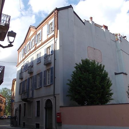 Palazzo Finati Bed and Breakfast Alba  Buitenkant foto