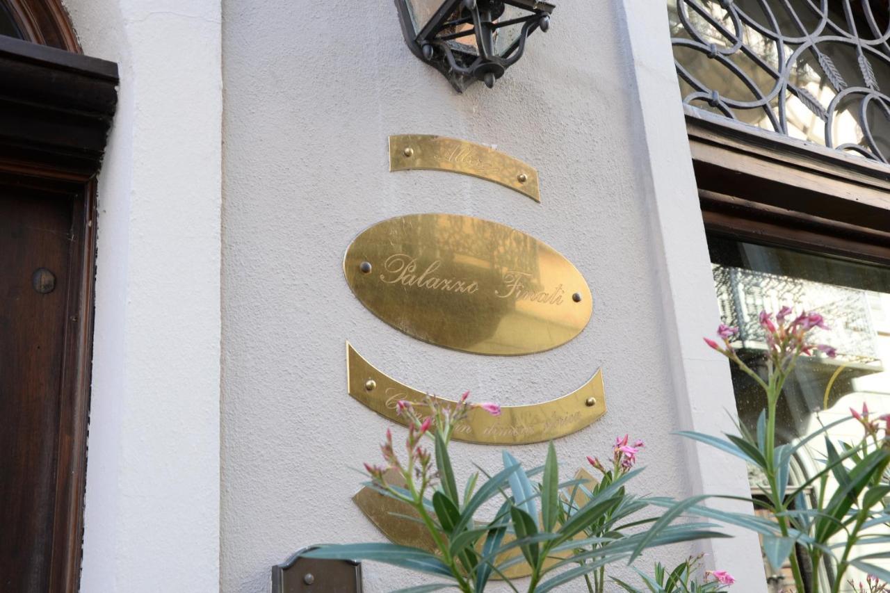 Palazzo Finati Bed and Breakfast Alba  Buitenkant foto