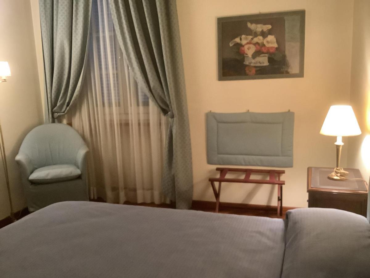 Palazzo Finati Bed and Breakfast Alba  Buitenkant foto